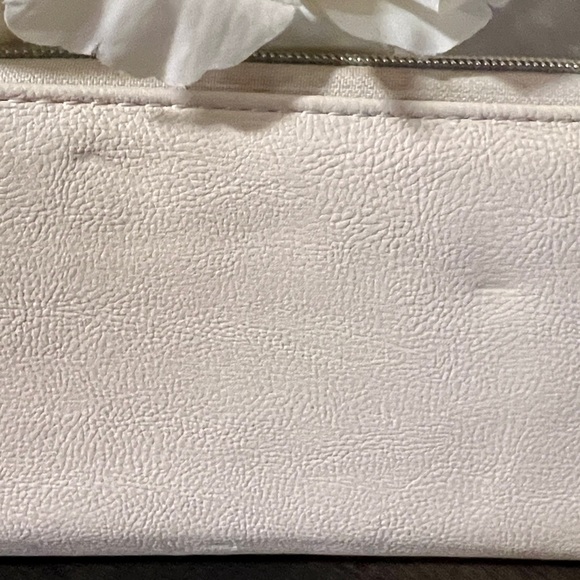 Betsey Johnson Pale Pink Wristlet Clutch - Picture 5 of 11